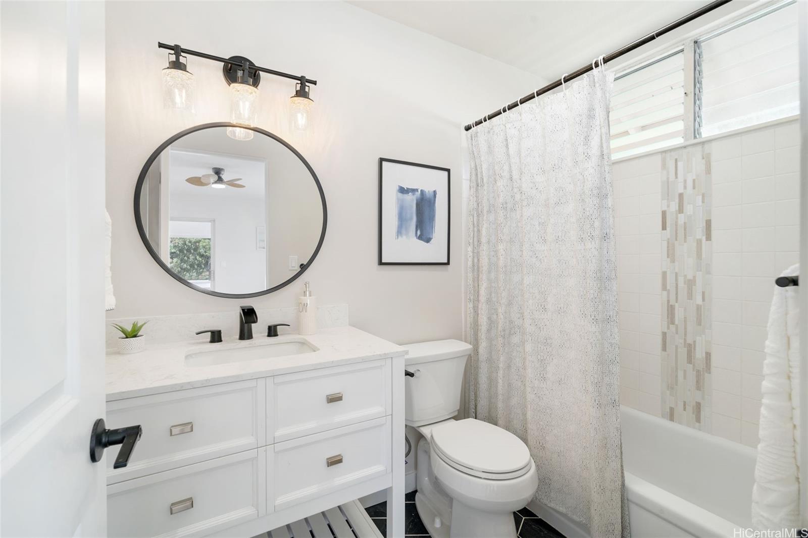 44-1731 Laha Street  Unit 2101
