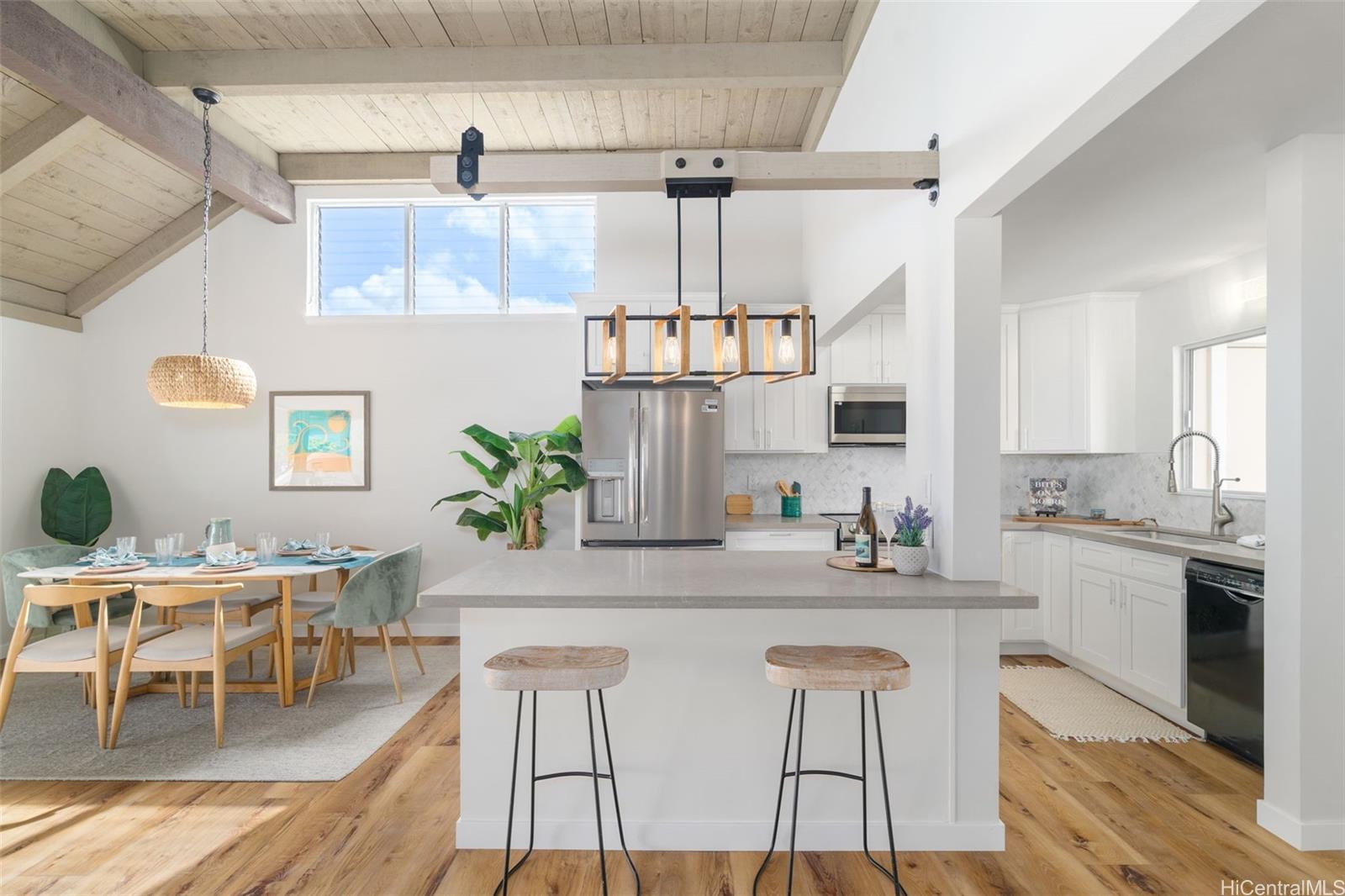 44-1731 Laha Street  Unit 2101