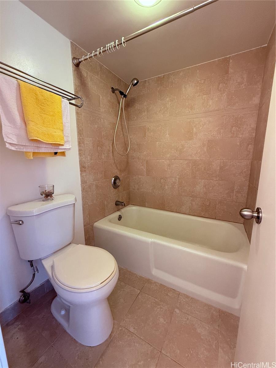 Photo 11 of 25