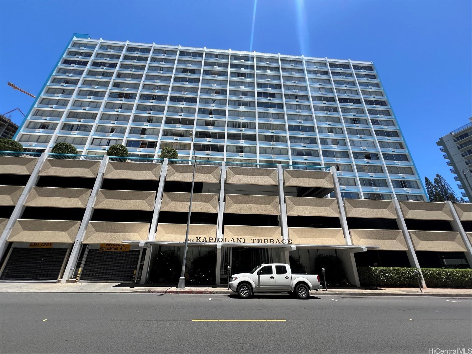 1560 Kanunu Street 1610