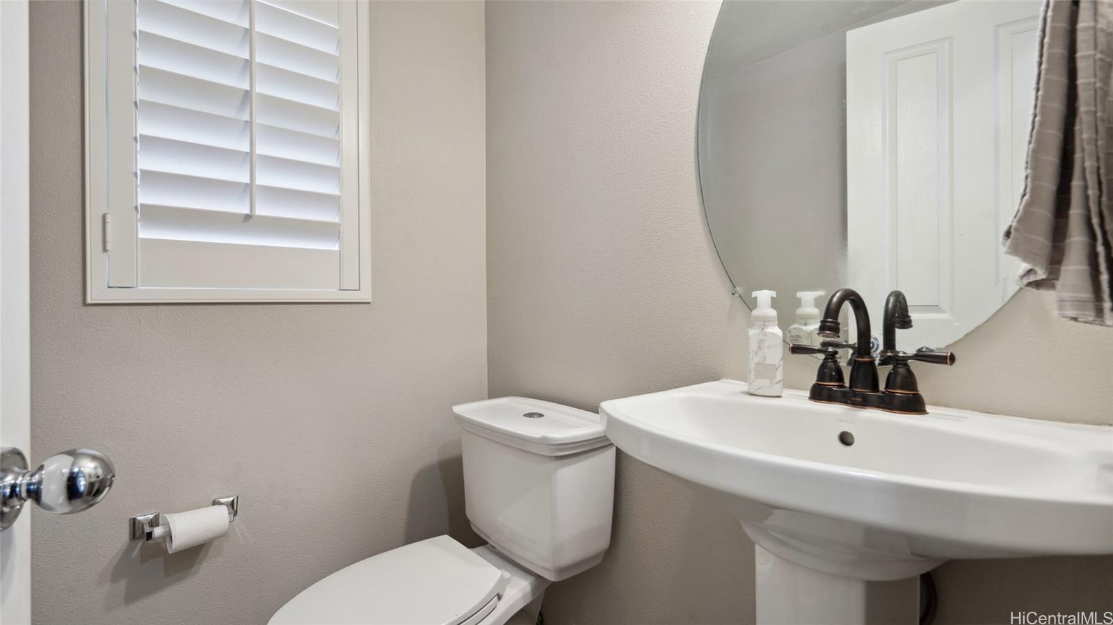 91-2074 Kaioli Street  Unit 3904