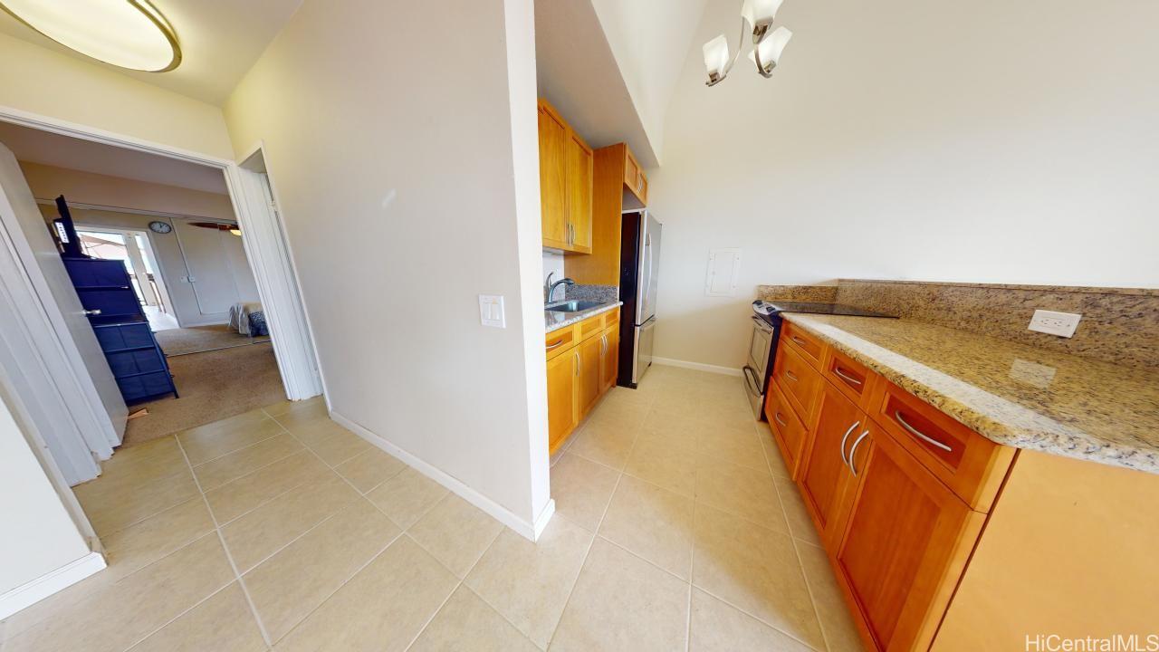 Photo 11 of 25