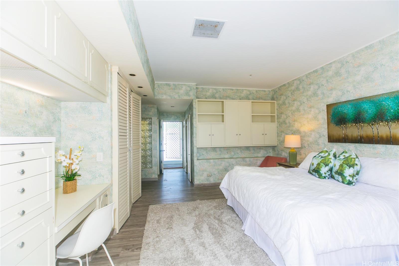1333 Heulu Street  Unit 1207PH