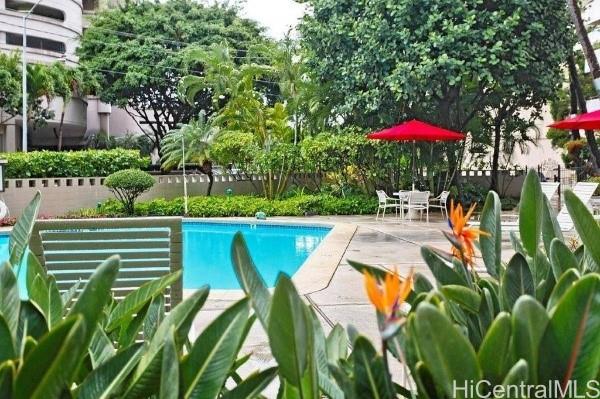 425 Ena Road 607A