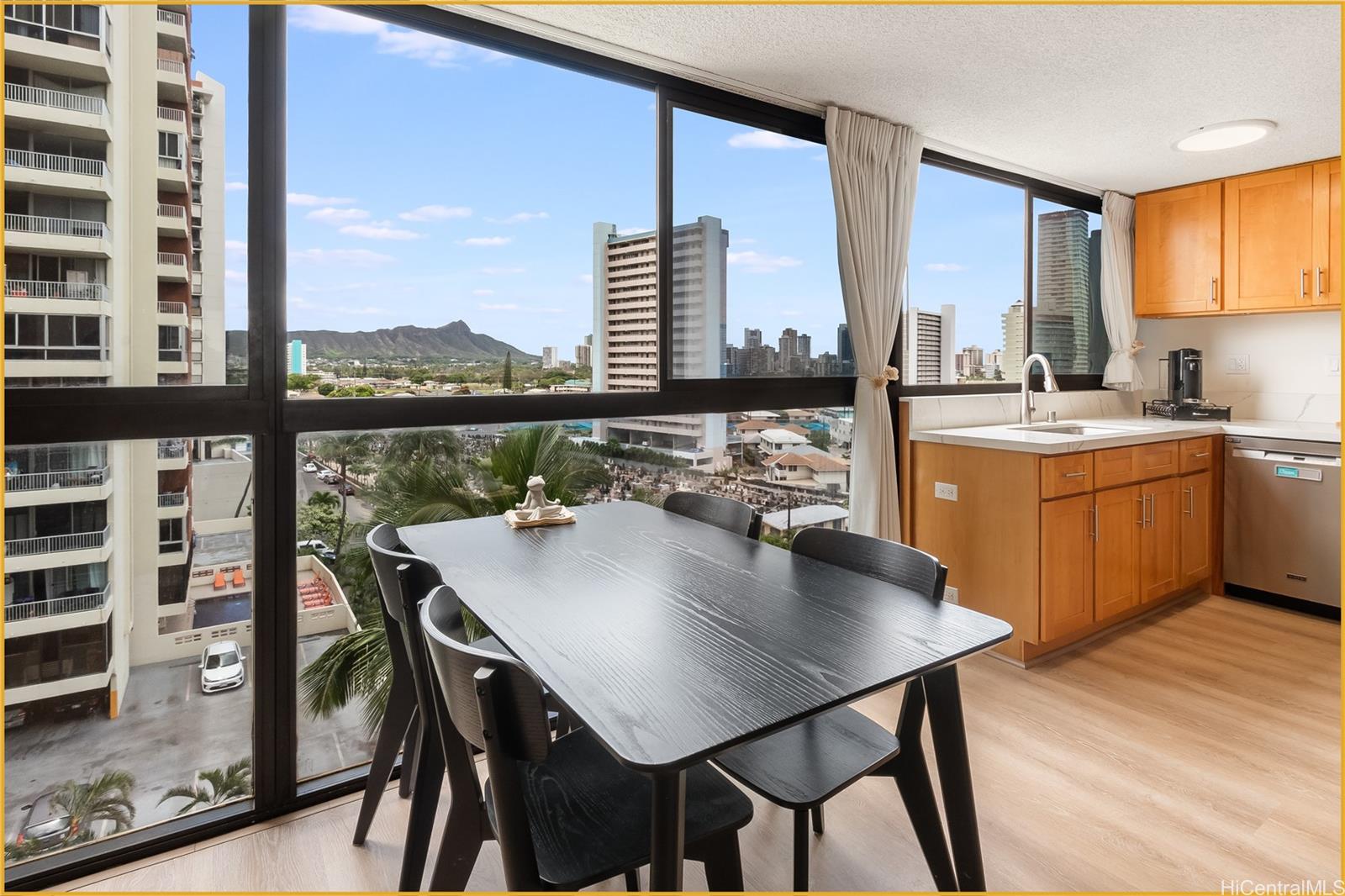 2724 Kahoaloha Lane 1006