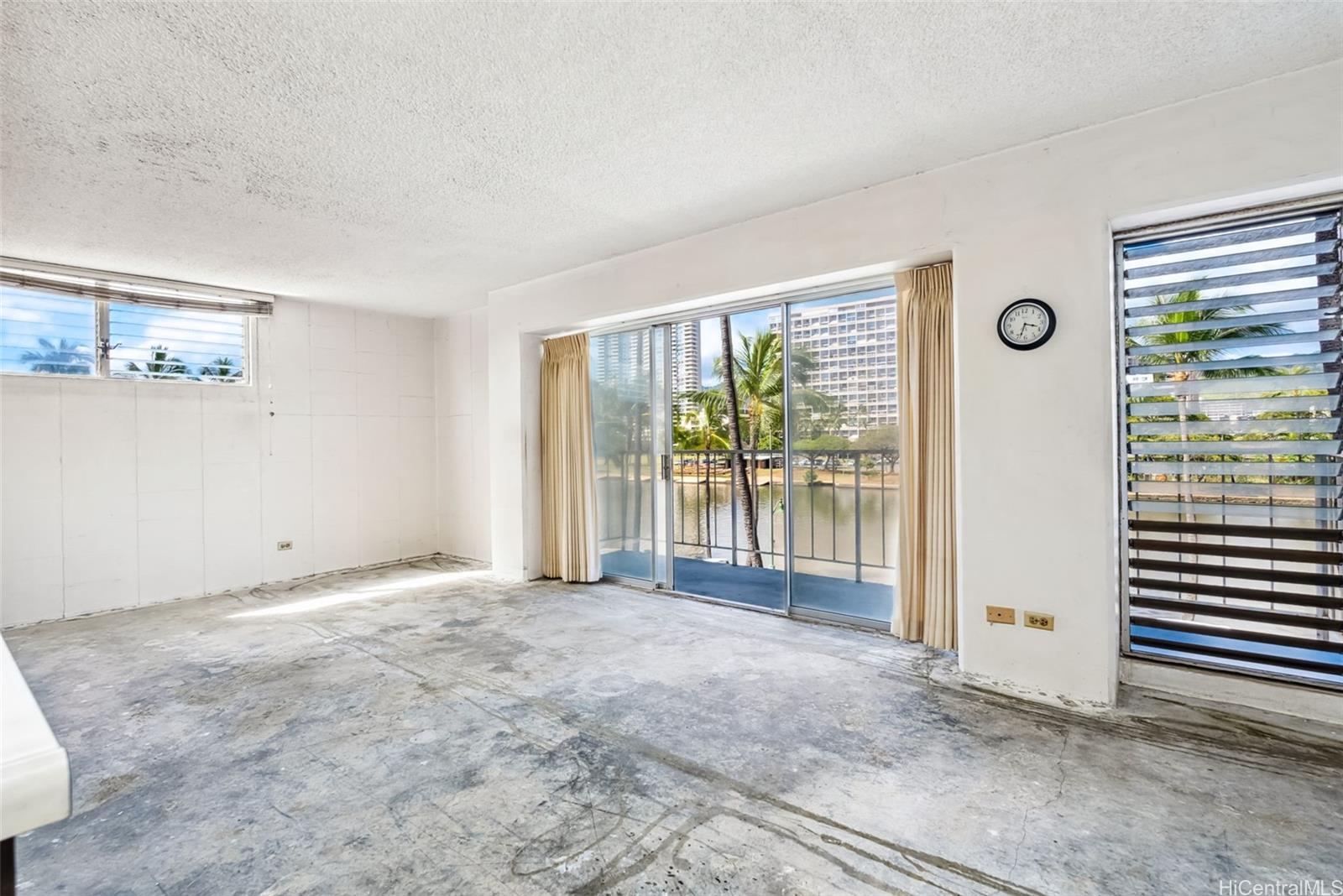 2115 Ala Wai Boulevard  Unit 305