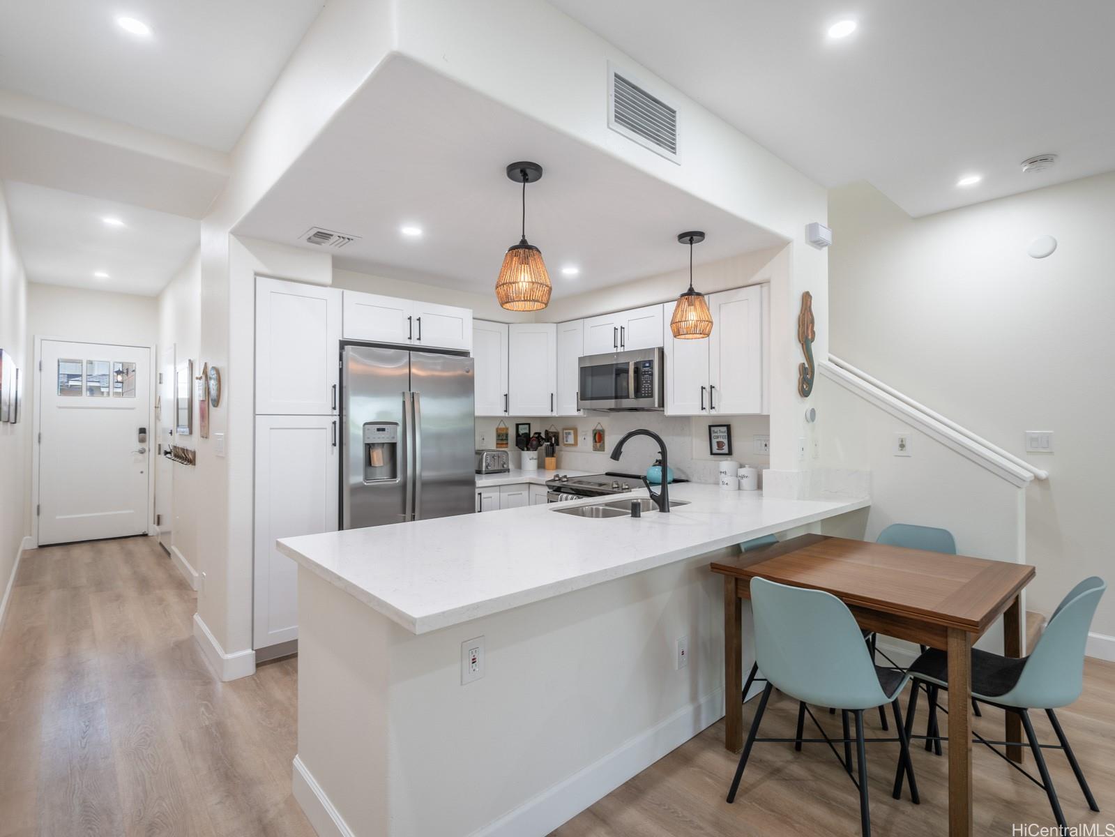 92-1530 Aliinui Drive  Unit 1802