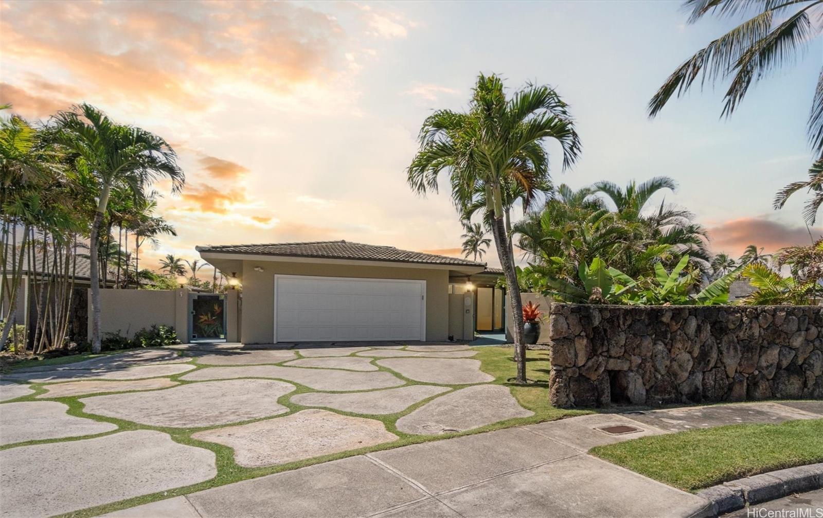 144 Kaimoani Way