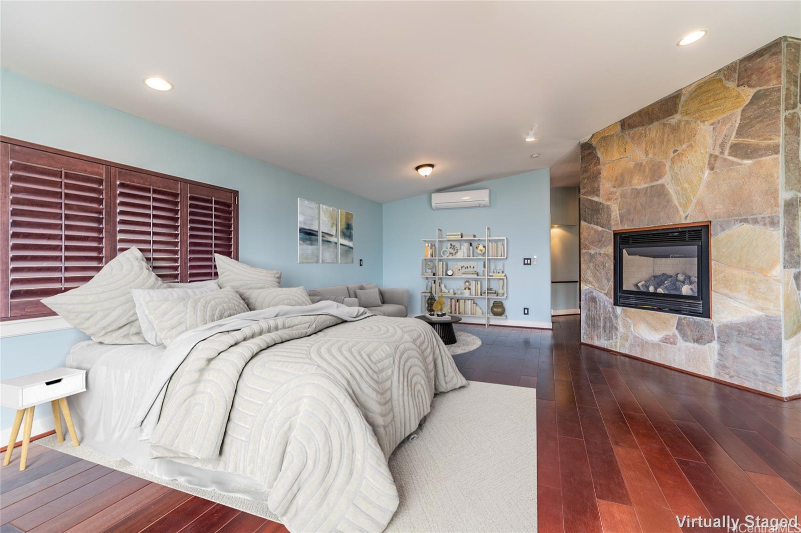 91-701B Oneula Place
