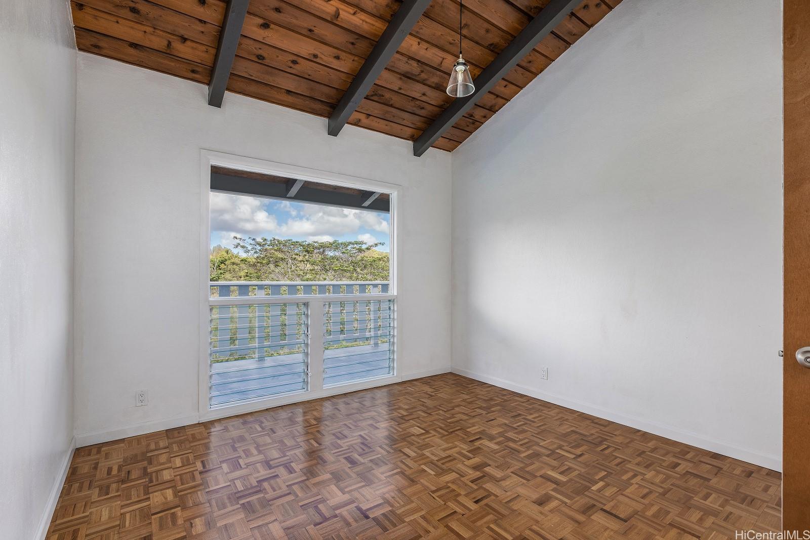 95-109 Waikalani Drive