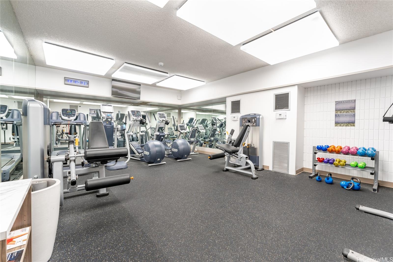 1750 Kalakaua Avenue  Unit 1303