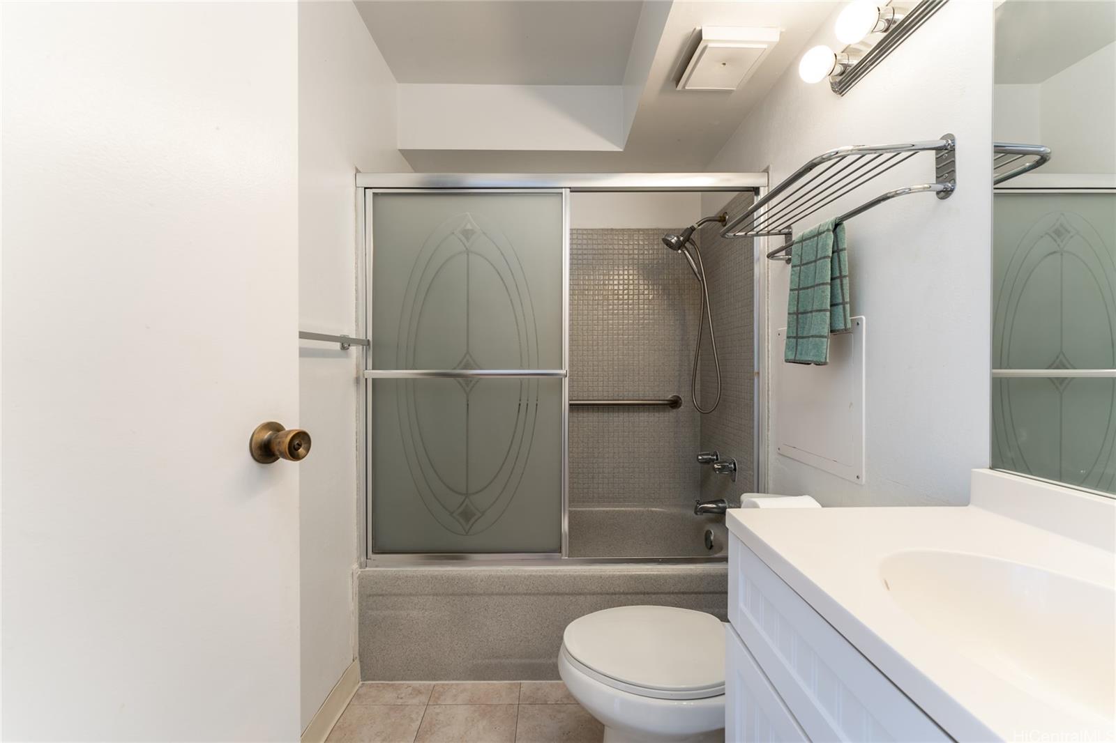 1750 Kalakaua Avenue  Unit 1303