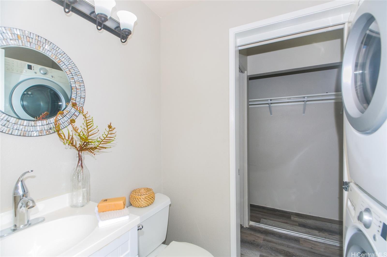 91-1040 Puamaeole Street  Unit 13A