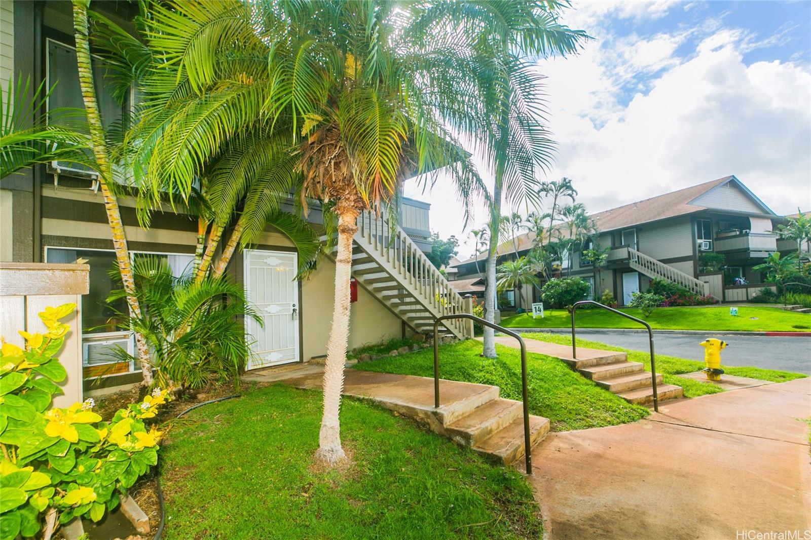 91-1040 Puamaeole Street  Unit 13A