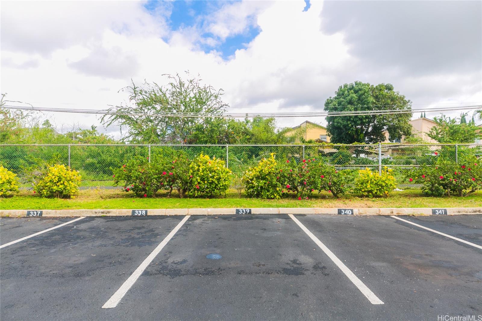 91-1040 Puamaeole Street  Unit 13A