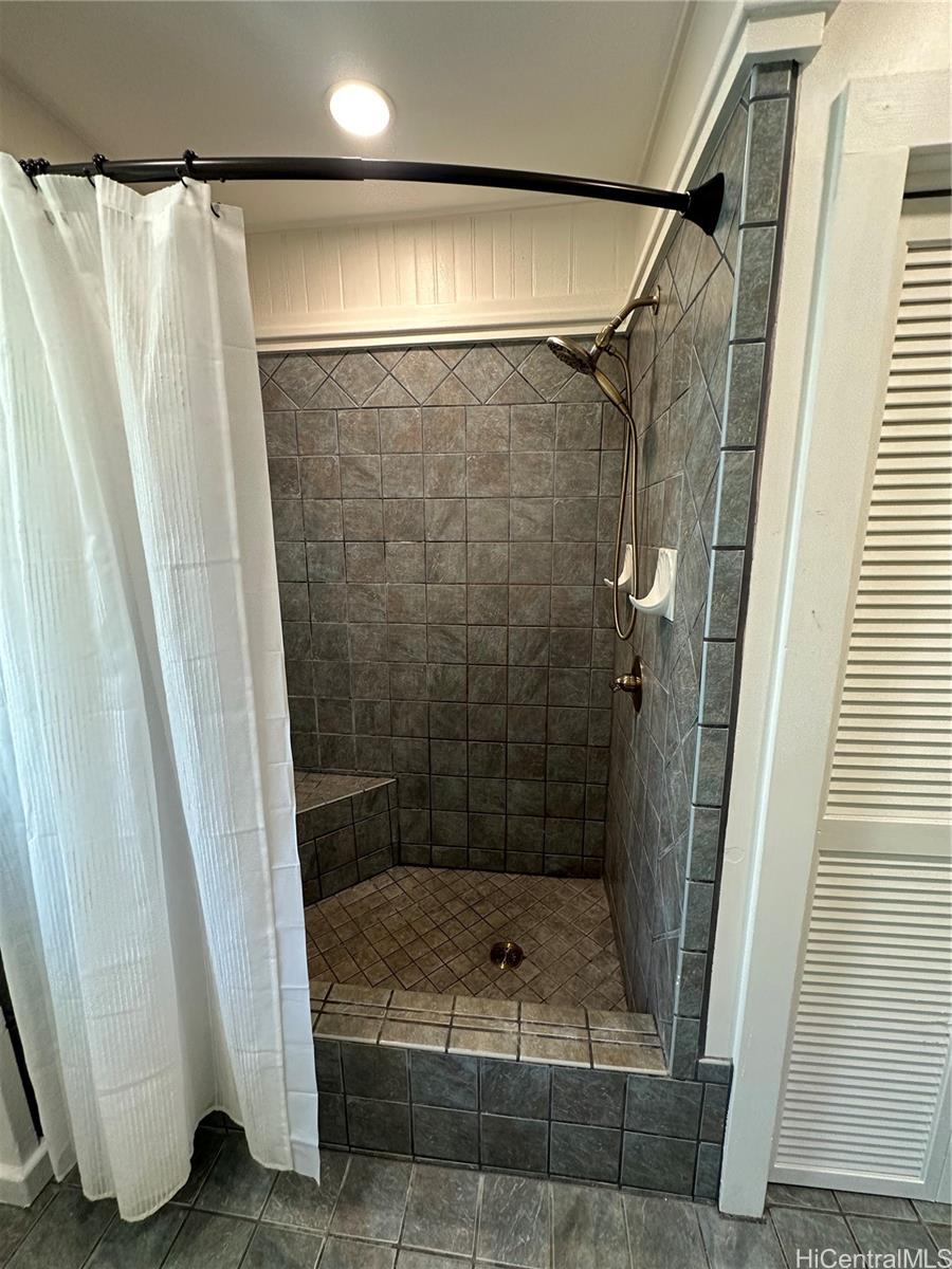 Photo 20 of 25