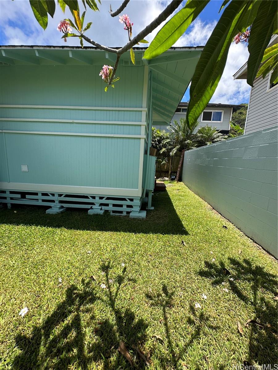 Photo 5 of 25