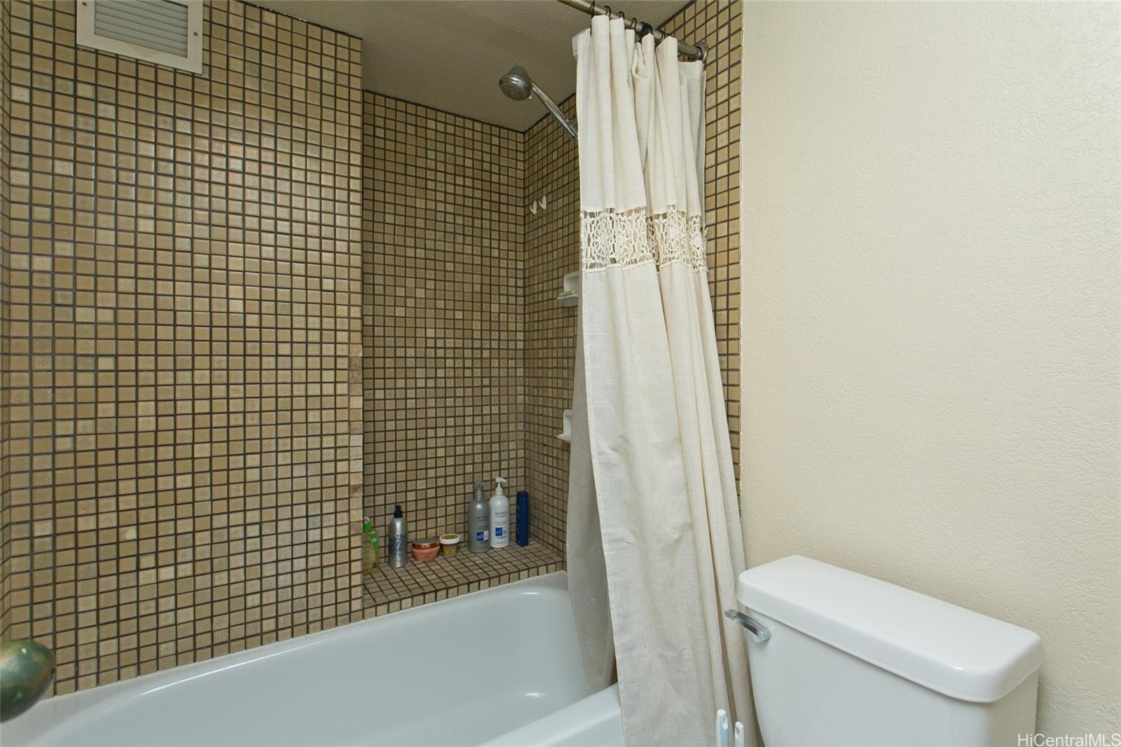 Photo 11 of 14