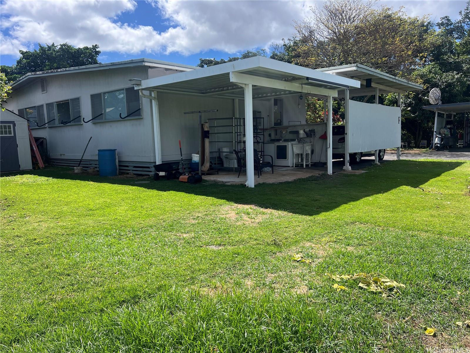 Photo 3 of 25