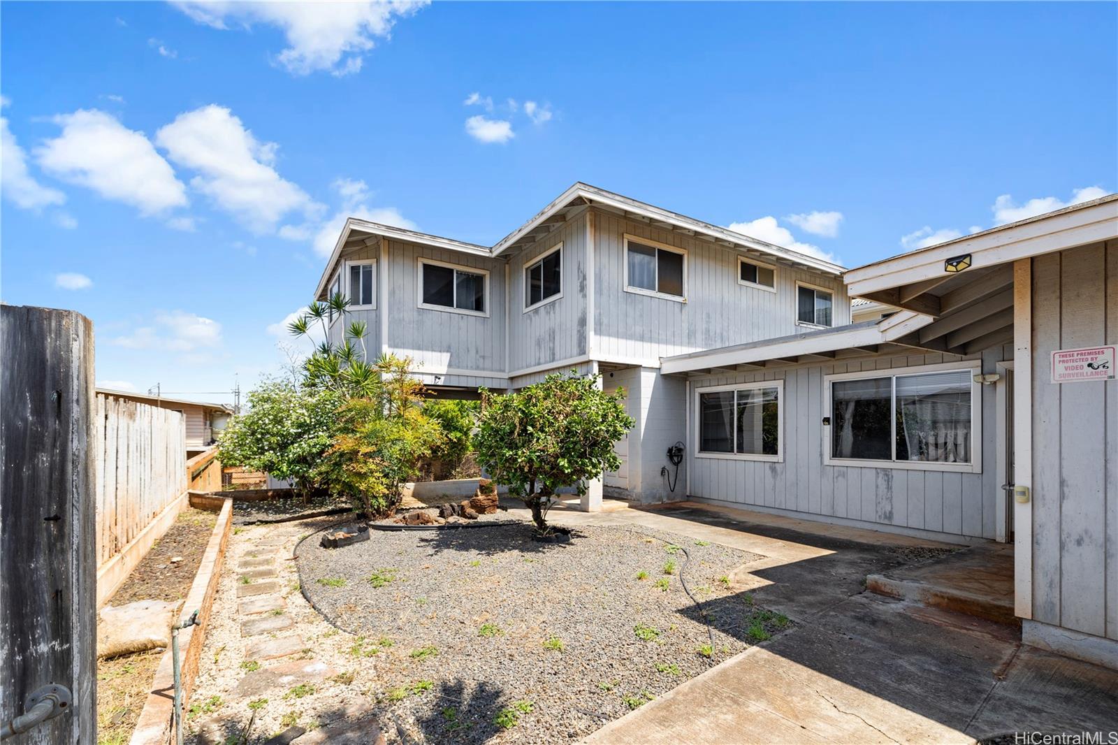 3332A Maunaloa Avenue