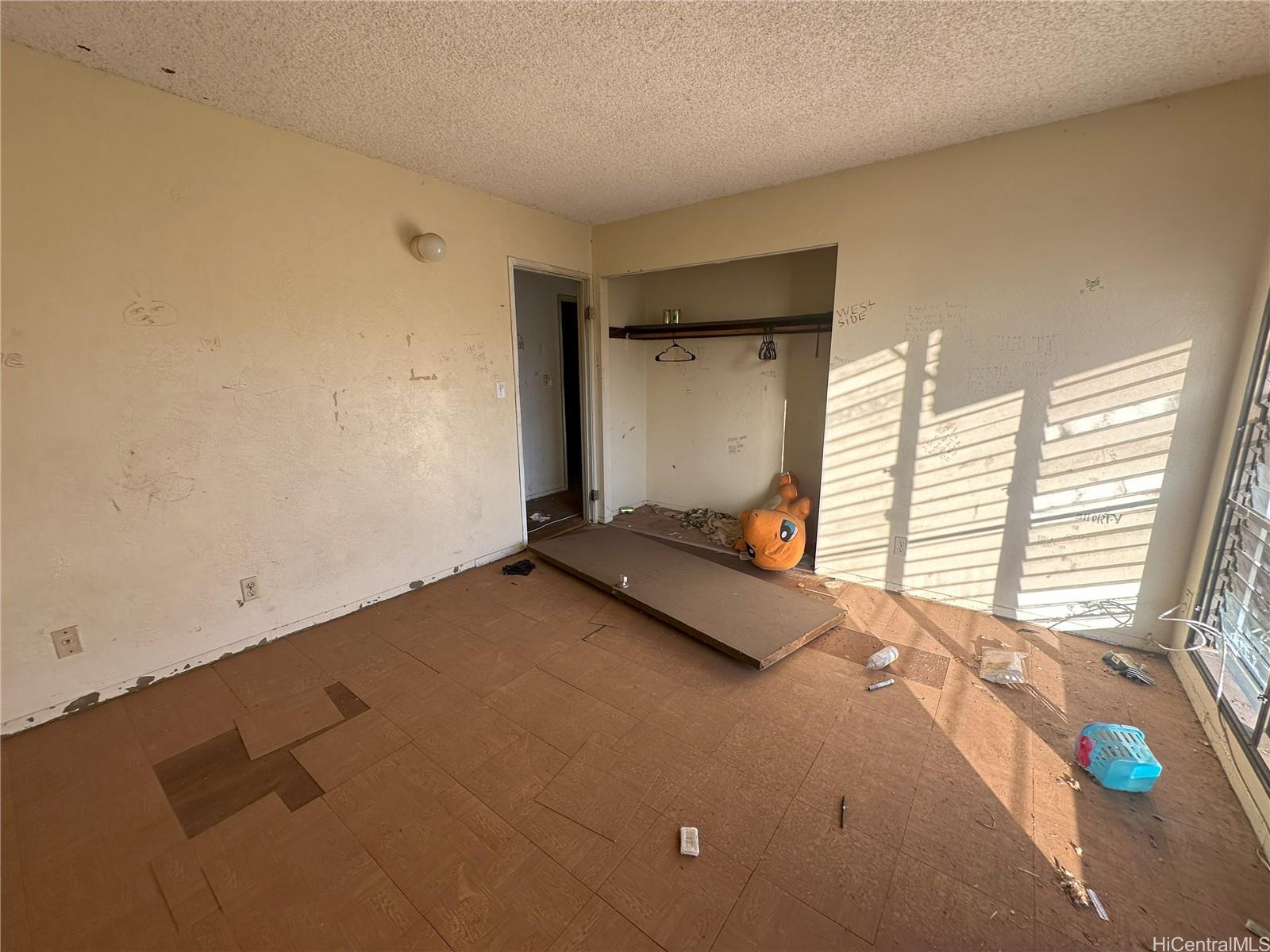 87-213 Helelua Place  Unit 1