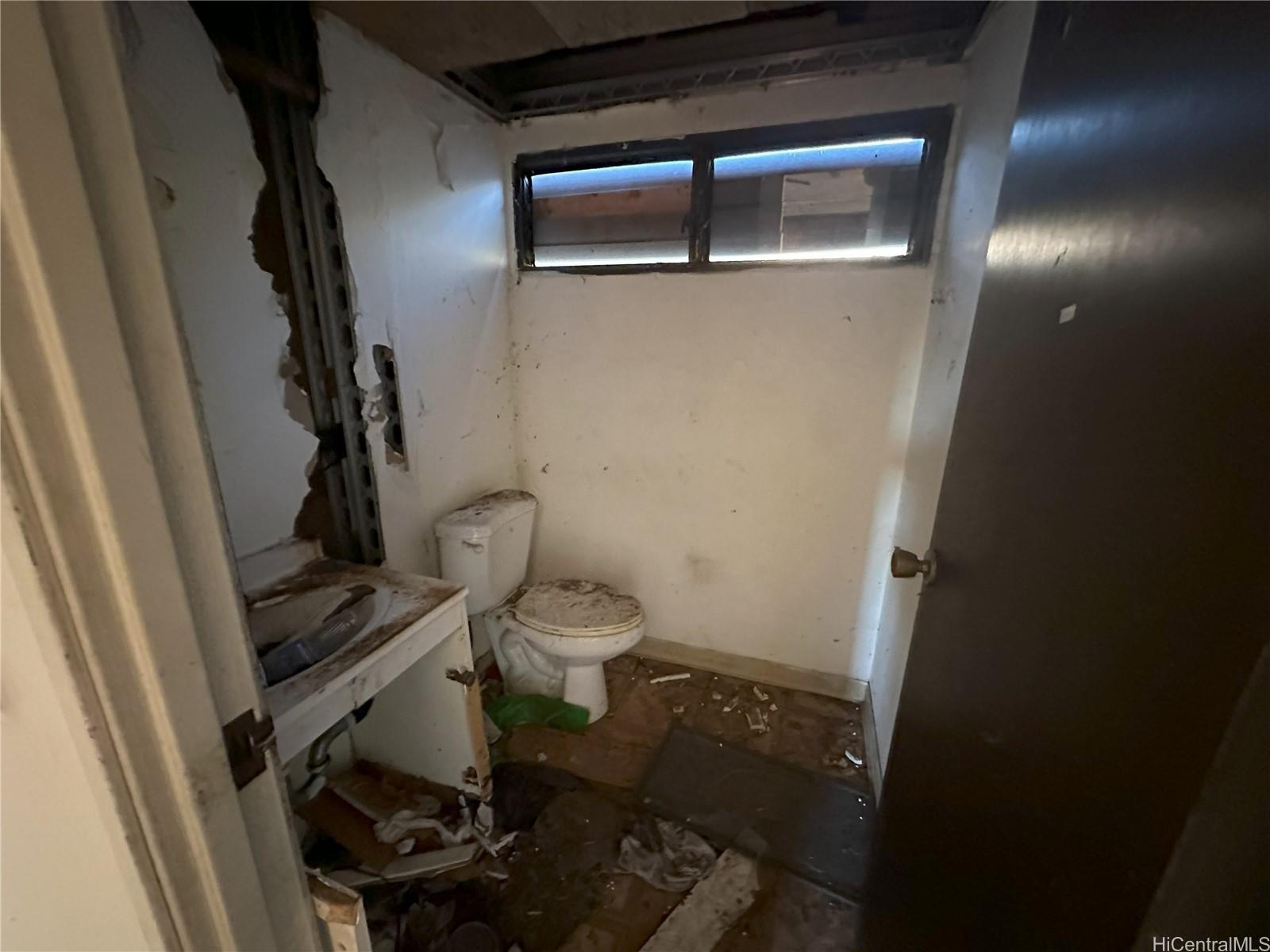 87-213 Helelua Place  Unit 1