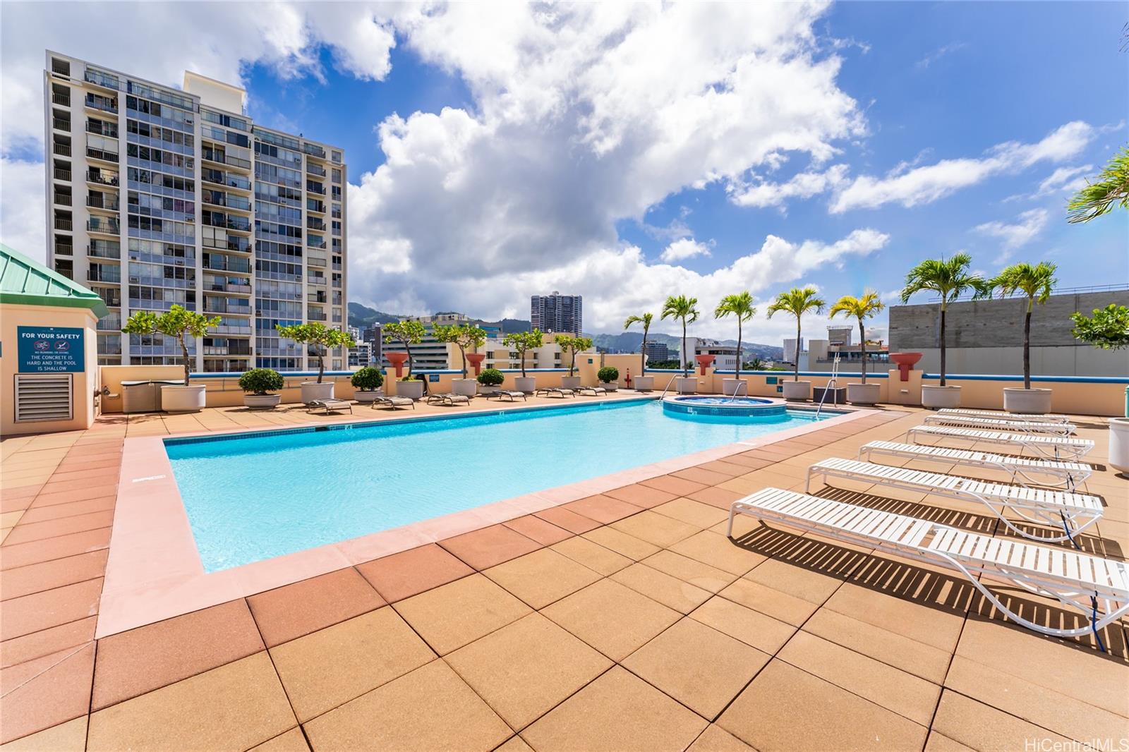 801 S King Street  Unit 1208