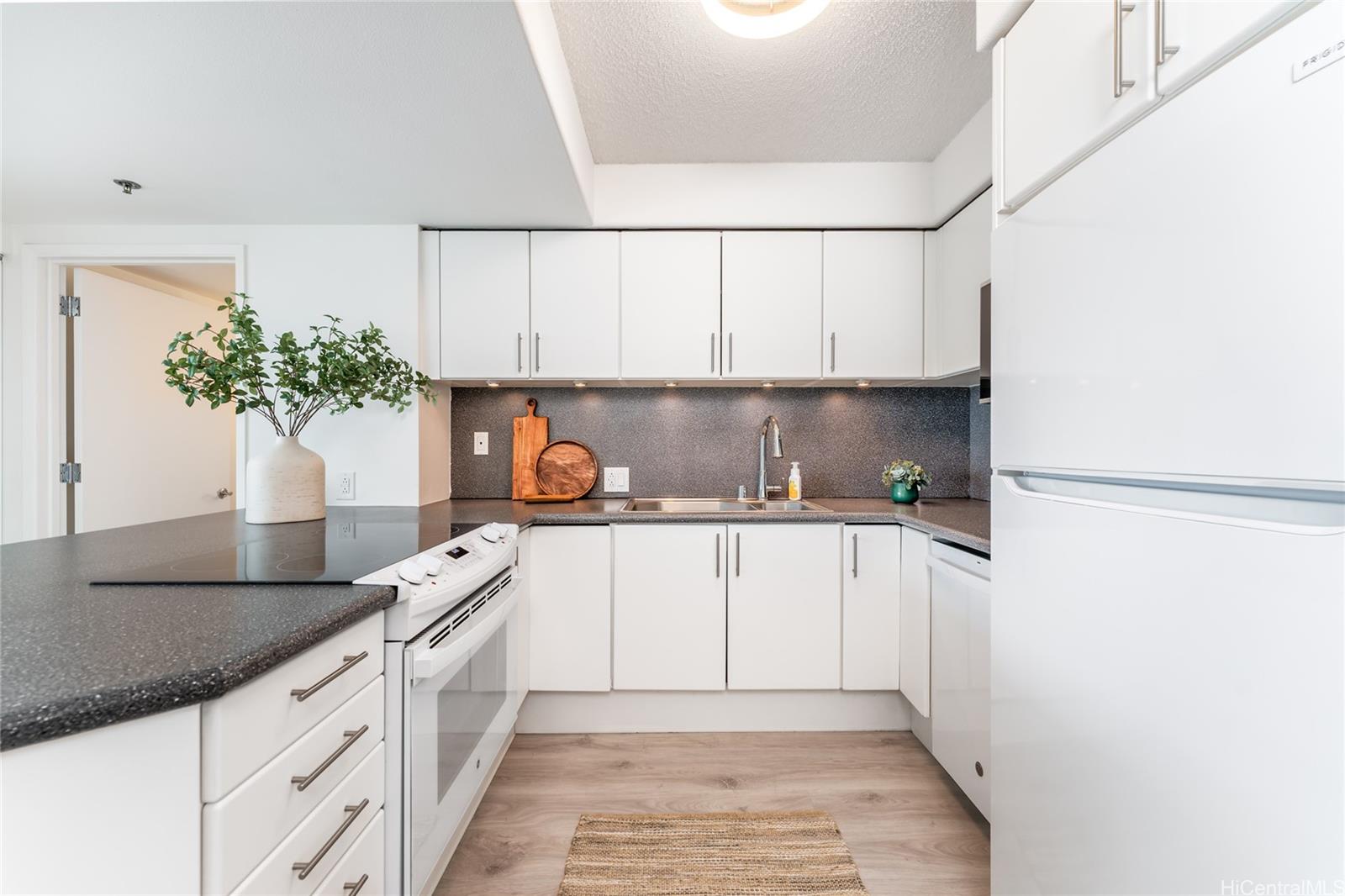 801 S King Street  Unit 1208