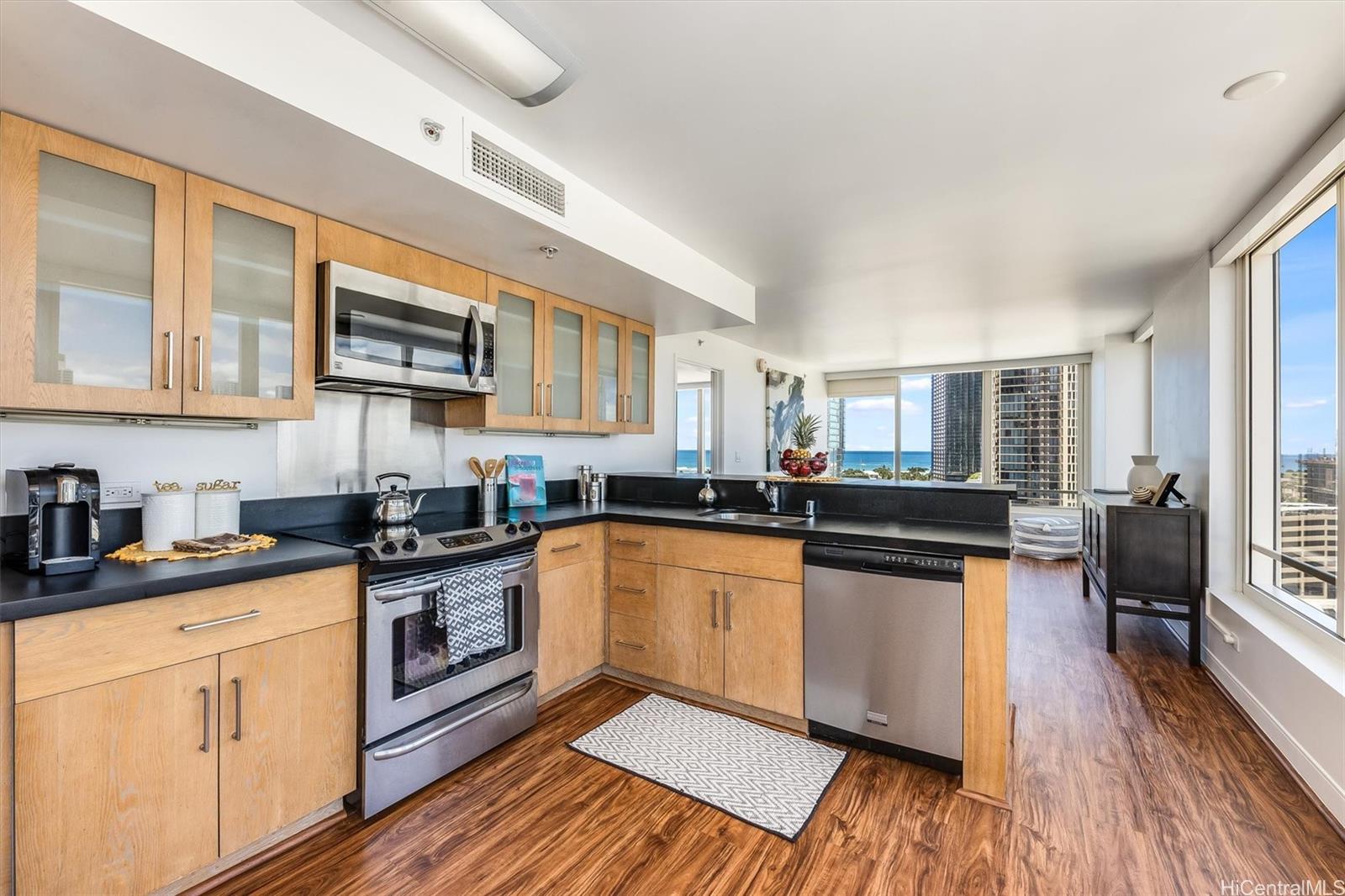 1009 Kapiolani Boulevard 1810