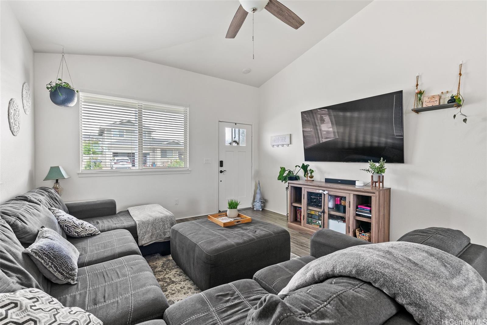 91-1088 Iliahialoe Loop