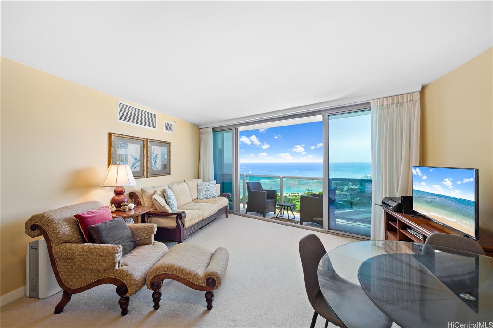 1177 Queen Street  Unit 3503