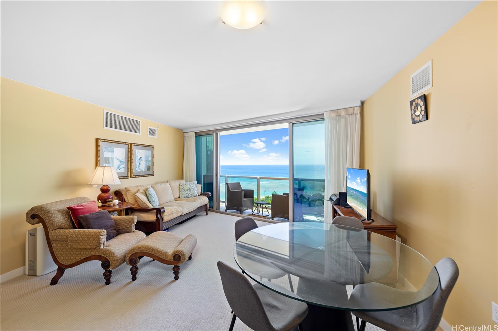 1177 Queen Street  Unit 3503