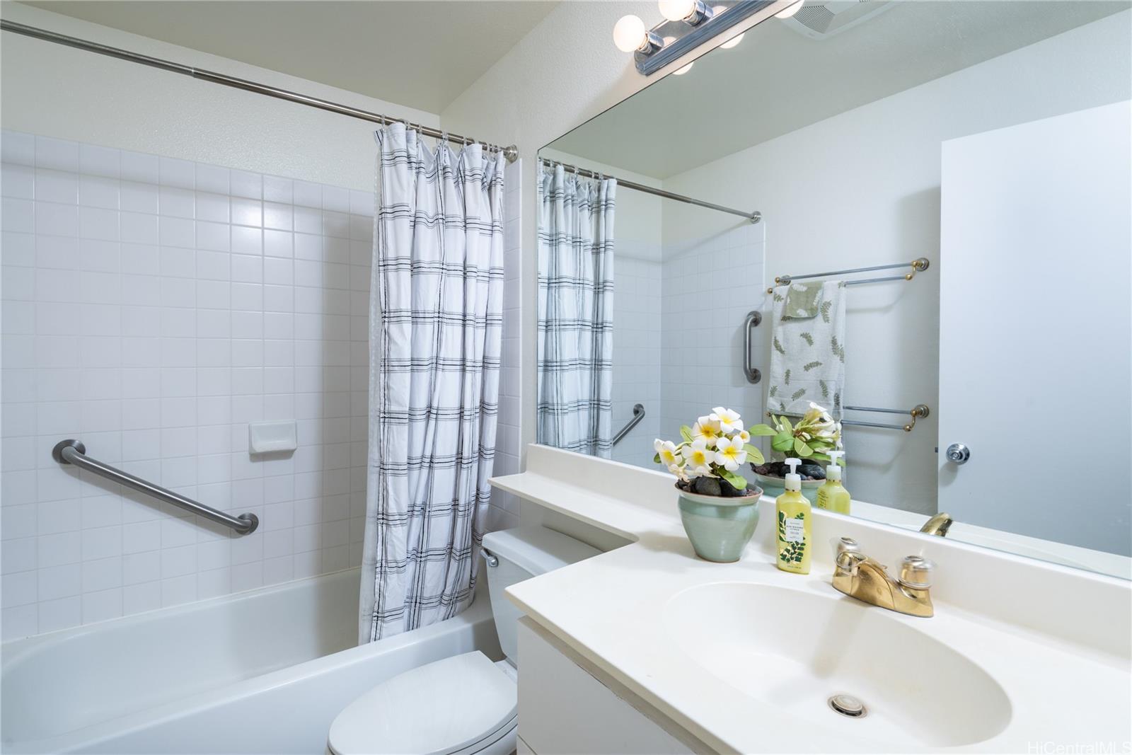 94-686 Lumiauau Street  Unit UU 204