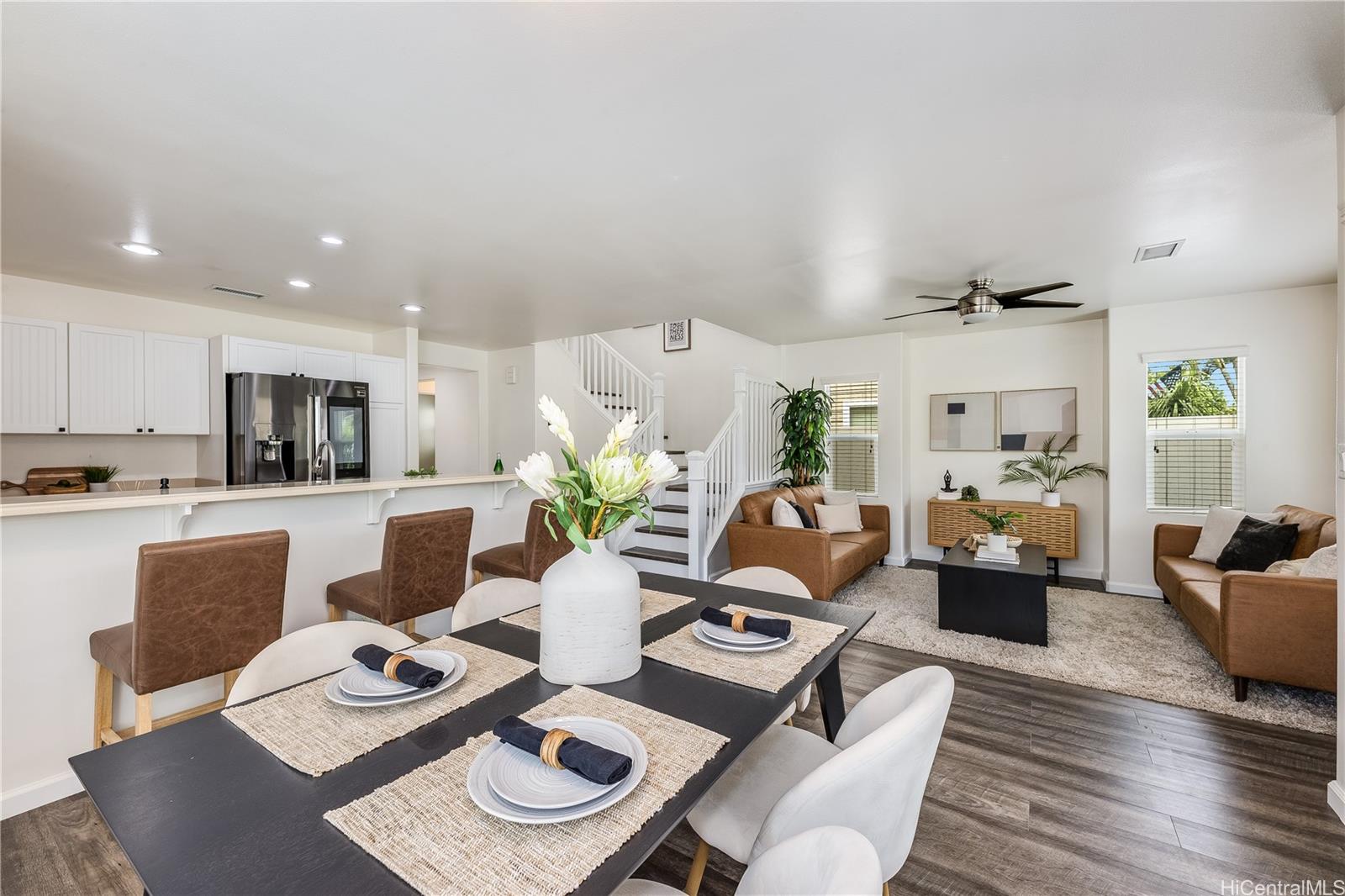 Photo 8 of 25