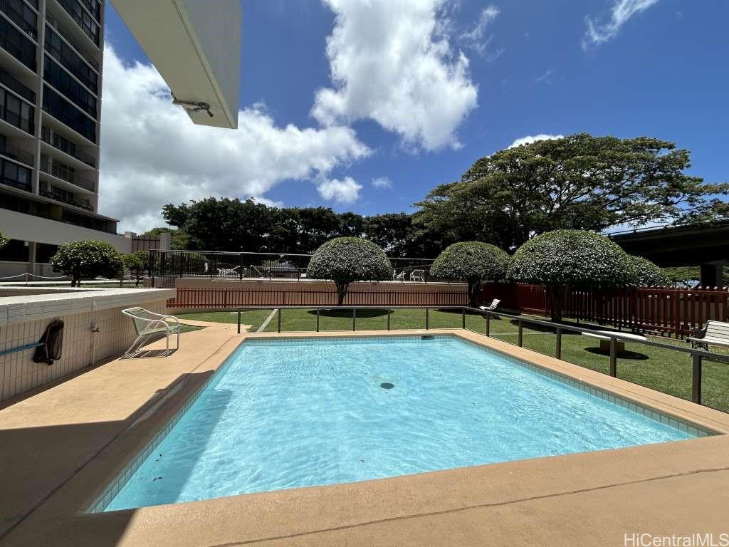 4300 Waialae Avenue  Unit B1205