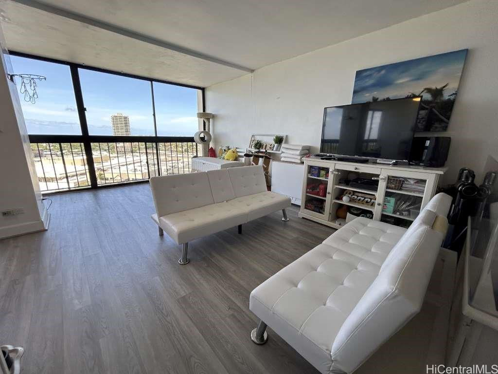 4300 Waialae Avenue  Unit B1205