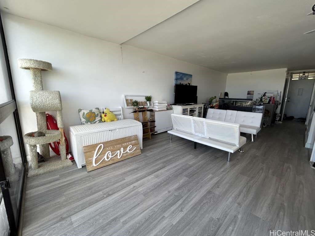 4300 Waialae Avenue  Unit B1205