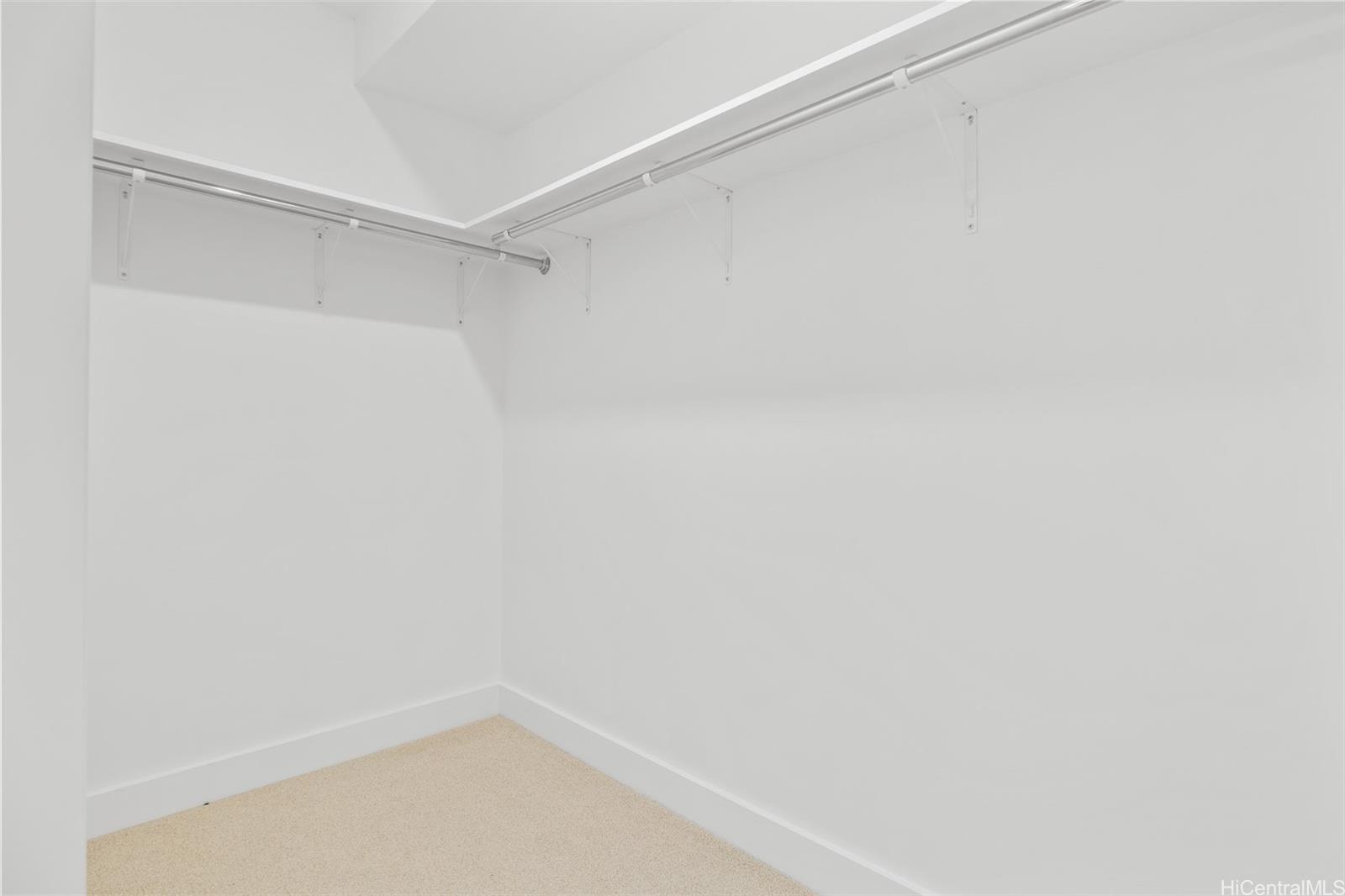 629 Keeaumoku Street  Unit 1710