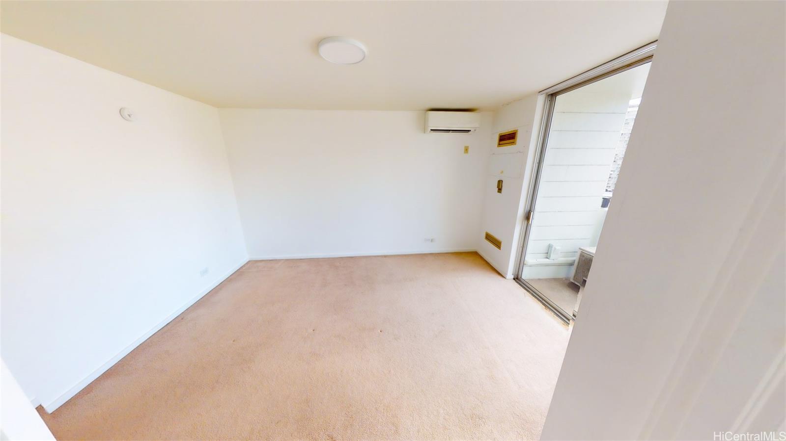 Photo 6 of 25