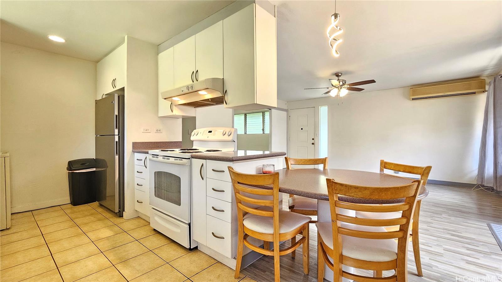 1450-1 Hunakai Street  Unit 1