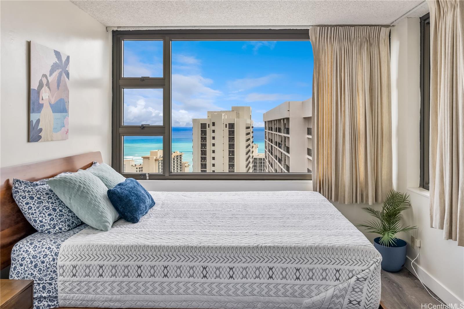201 Ohua Avenue  Unit Mauka 3708