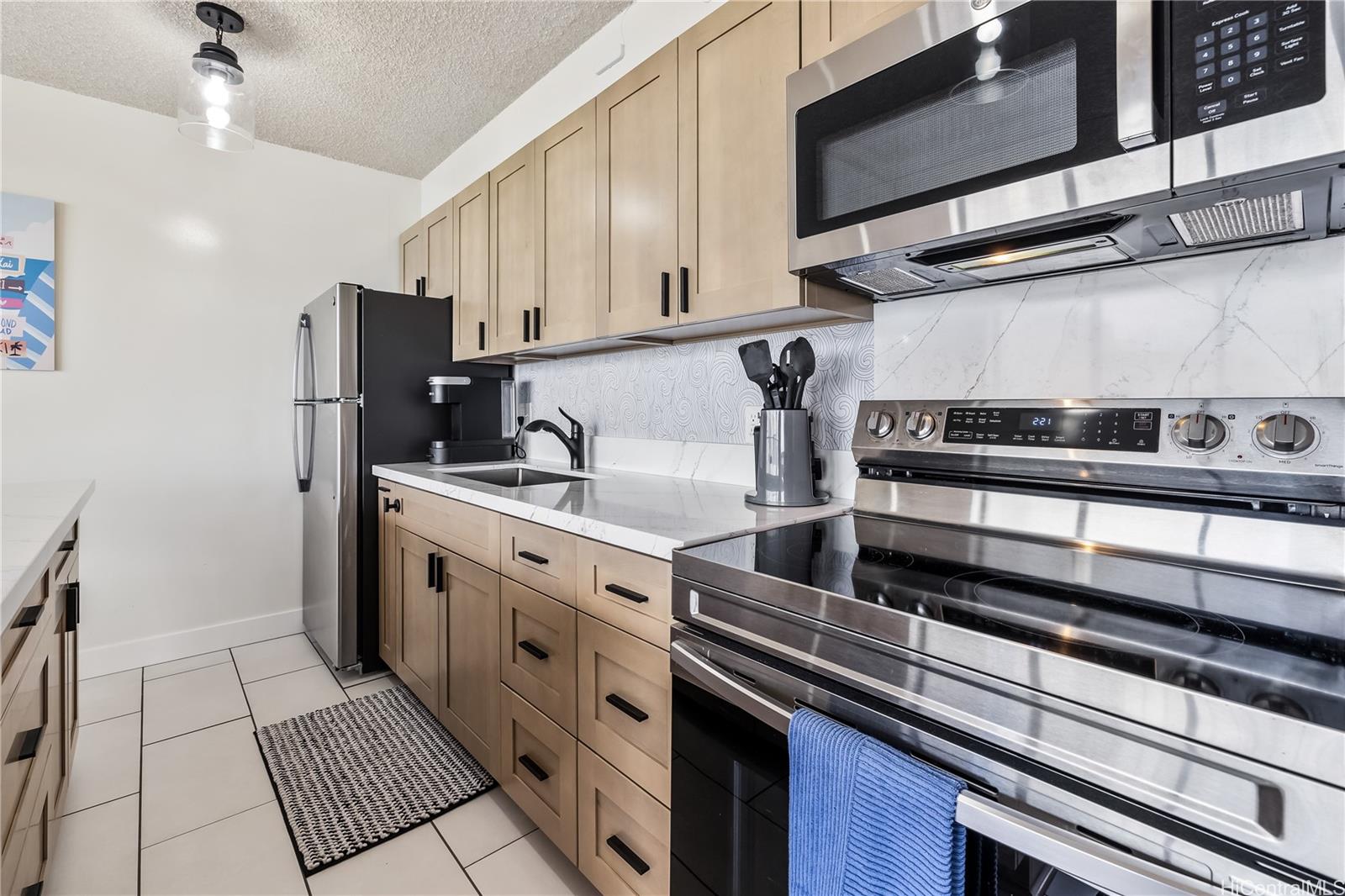 201 Ohua Avenue  Unit Mauka 3708