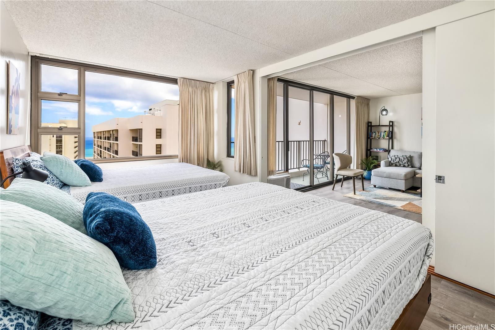 201 Ohua Avenue  Unit Mauka 3708