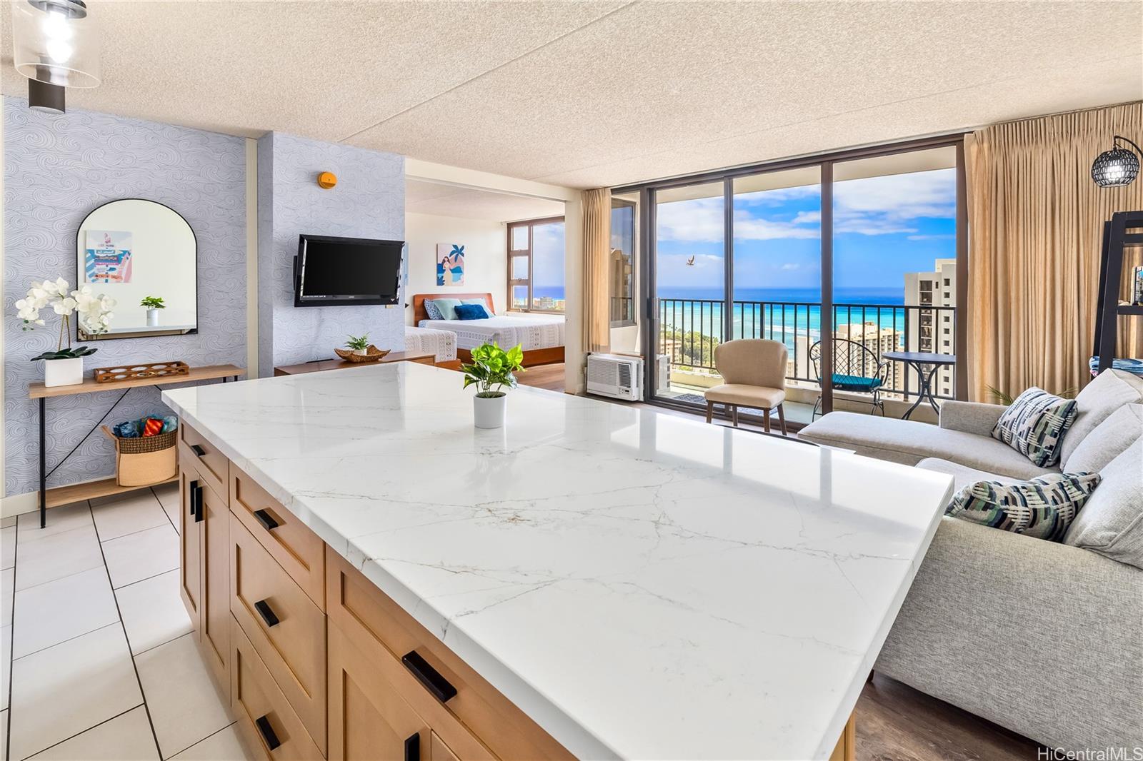 201 Ohua Avenue  Unit Mauka 3708
