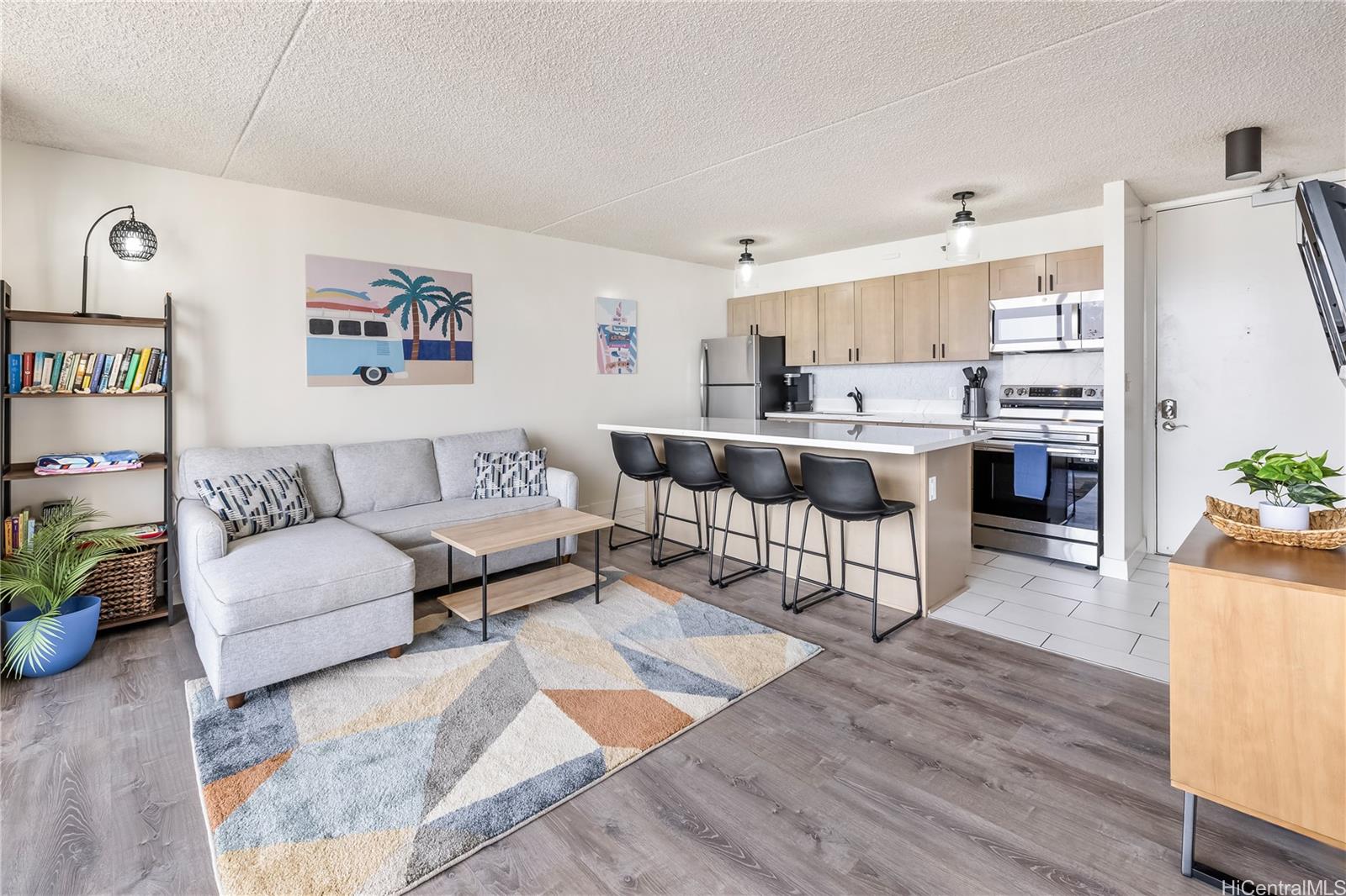 201 Ohua Avenue  Unit Mauka 3708