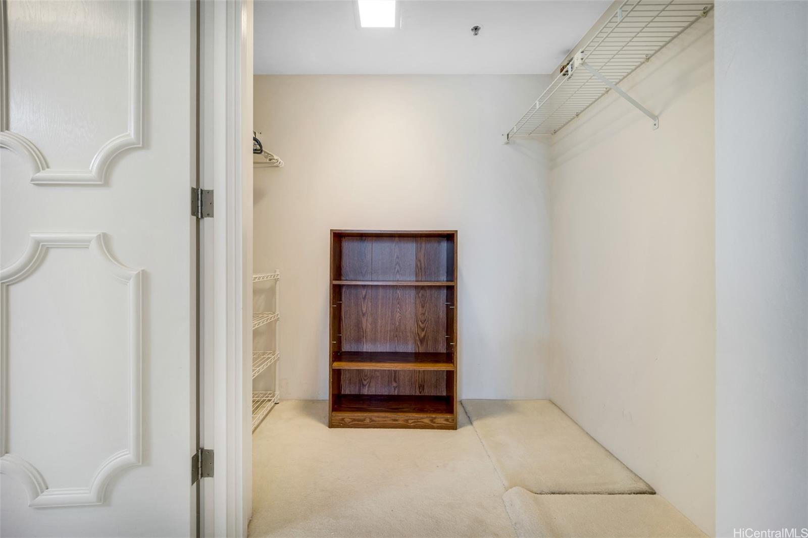 Photo 21 of 25