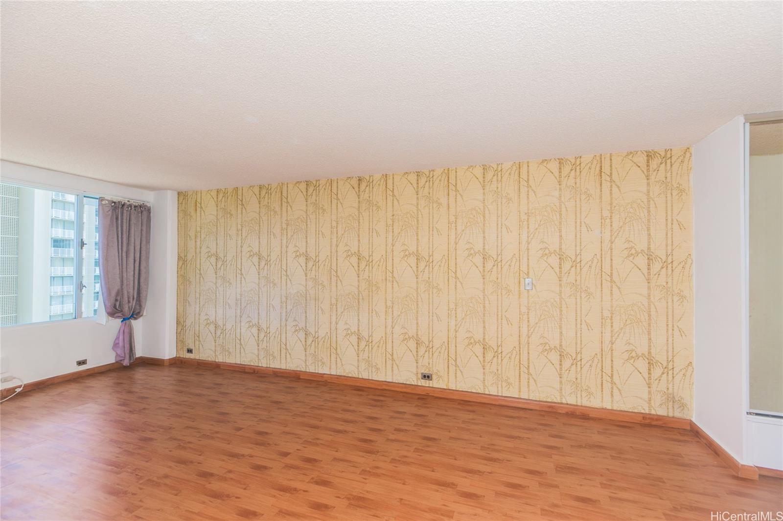 Photo 8 of 21