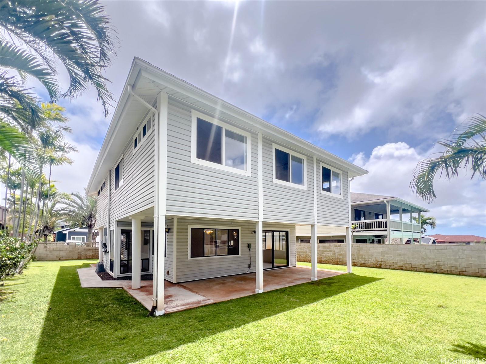 92-1354 Kikaha Street