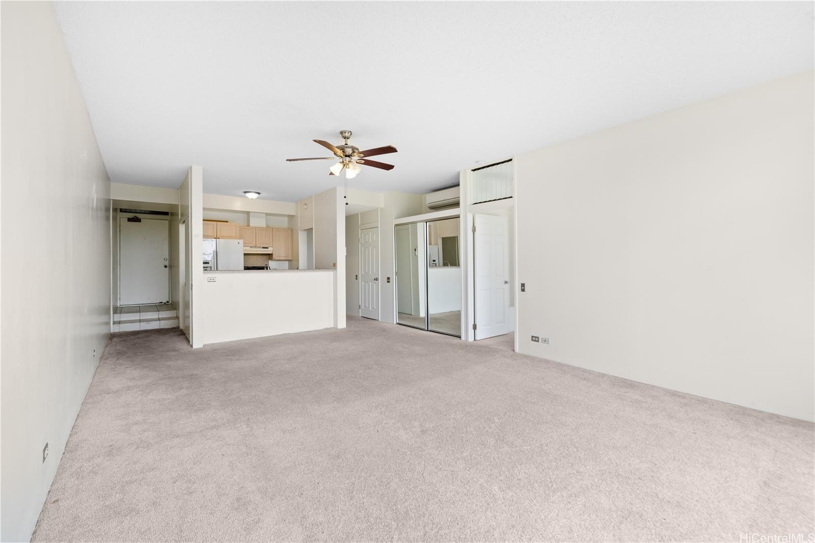Photo 3 of 23