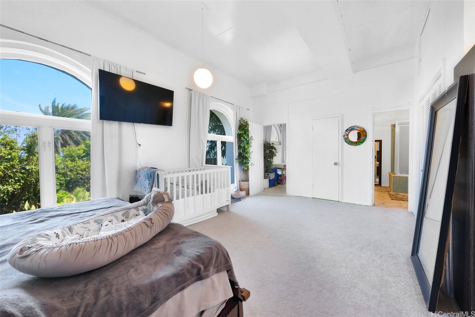 3647 Diamond Head Road
